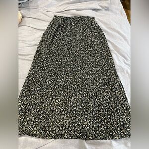 Pleione Black and Cream Floral Maxi Skirt